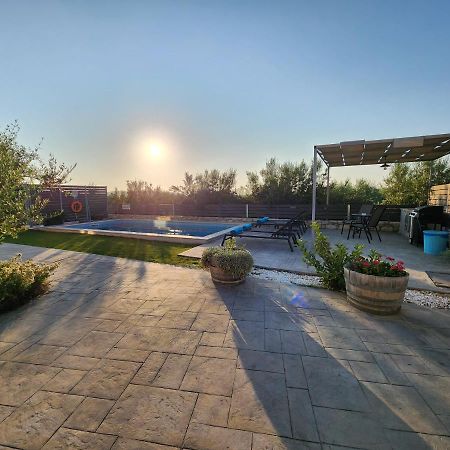Villa Sheila With Private Pool Roumeli Экстерьер фото
