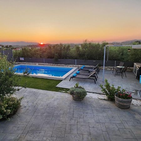 Villa Sheila With Private Pool Roumeli Экстерьер фото