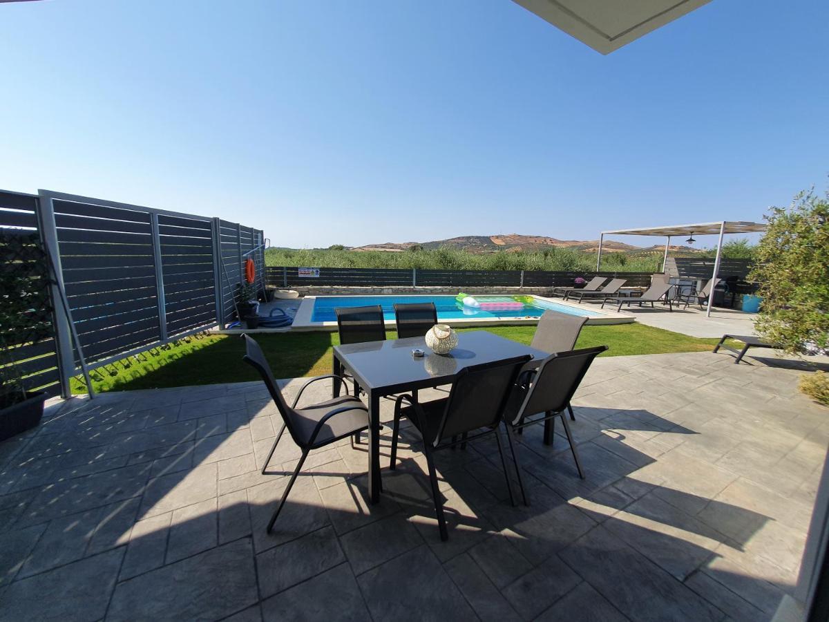 Villa Sheila With Private Pool Roumeli Экстерьер фото